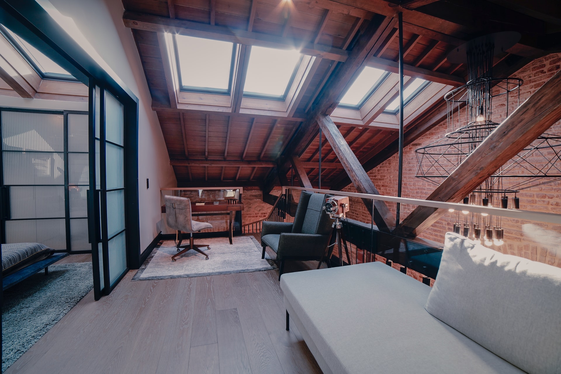 8-tips-on-how-to-convert-an-attic-into-a-living-space